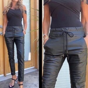 Bevy Flog Shely NWOT - Olive Green Vegan Leather Sz 27